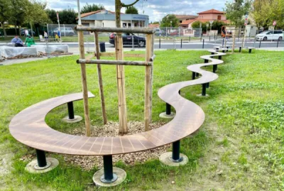 Banc serpentin Buton Design à Saint Étienne