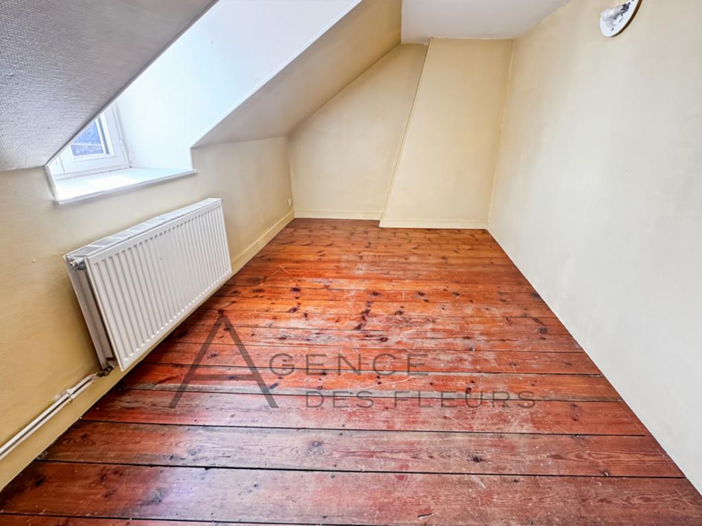 A vendre maison de ville de 104 m2 située à Saint-Aubin-les-Elbeuf