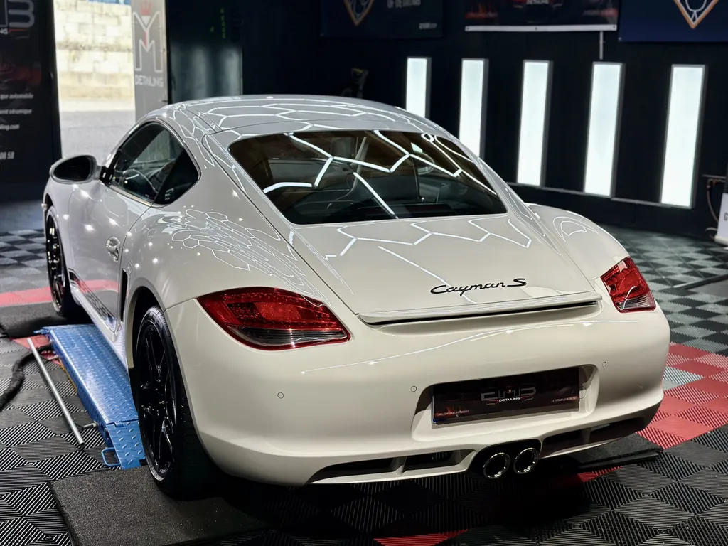 Detailing spécialiste Porsche PPF et traitement céramique sur Vaugneray proche Ecully 