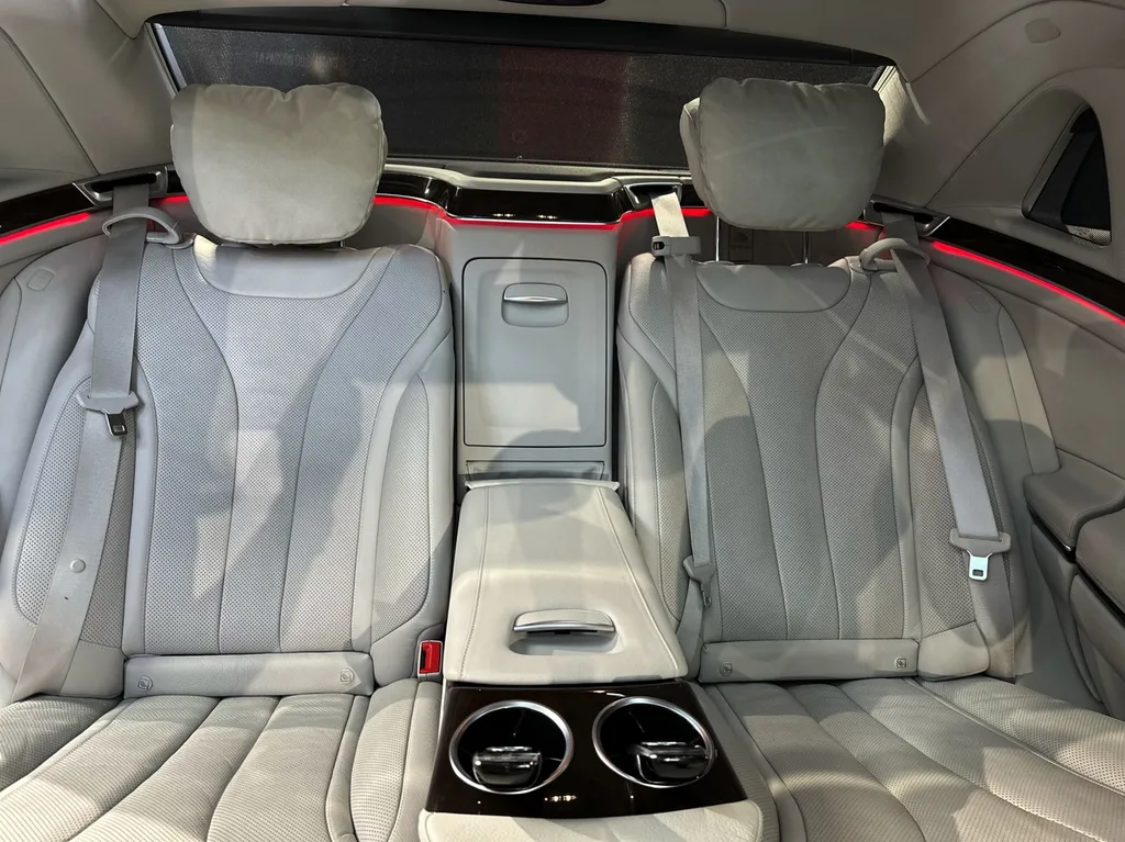 polissage carrosserie DETAILING traitement céramique lyon Mercedes Maybach