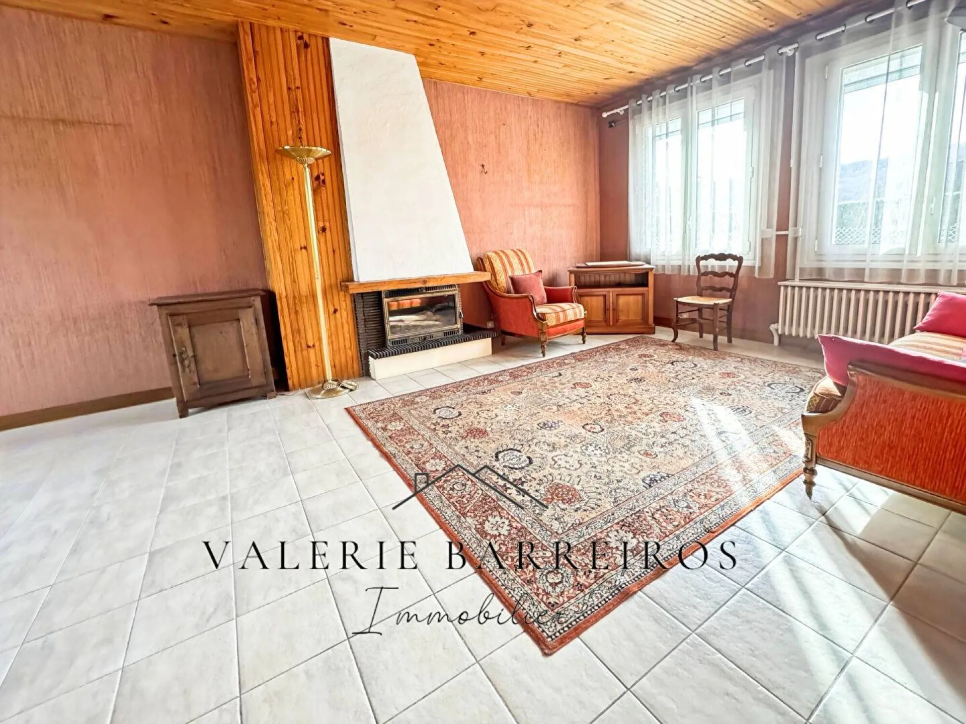 A acheter charmante maison de 110 m² sur un terrain de 720 m² sur la commune de ST AUBIN LES ELBEUF 76410