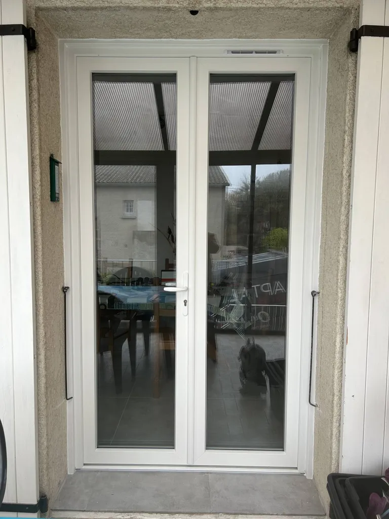 Réalisation de menuiseries PVC Blanc sur Pierrevert dans le 04