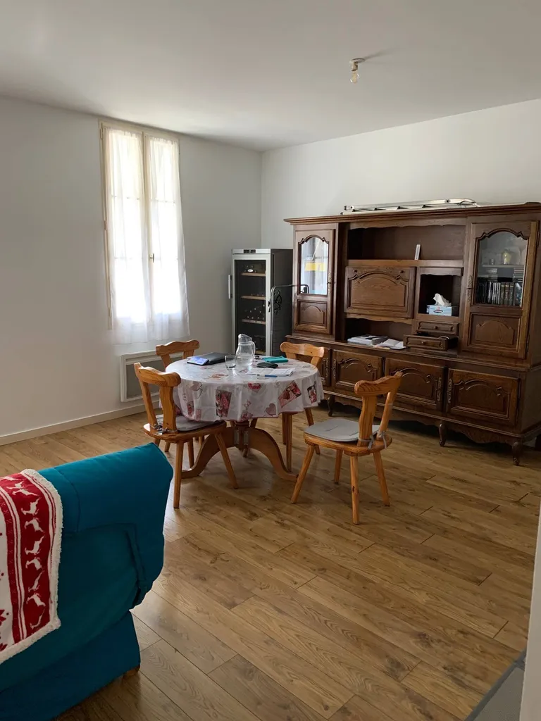 Appartement T3 lumineux AMBARES ET LAGRAVE 