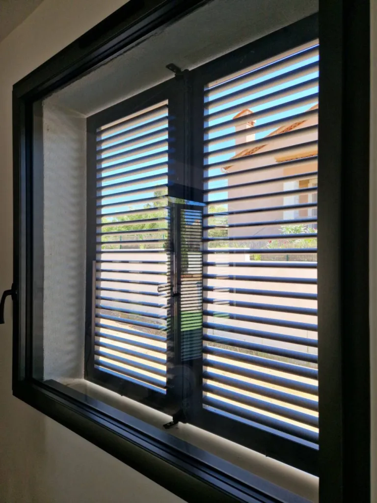menuiseries sur mesure aluminium lambesc
