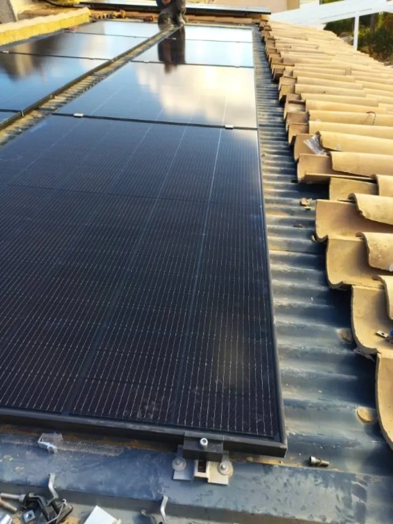 Visite technique offerte pour installer vos panneaux solaires Trinasolar Vertex à Cassis, La Ciotat et Carnoux