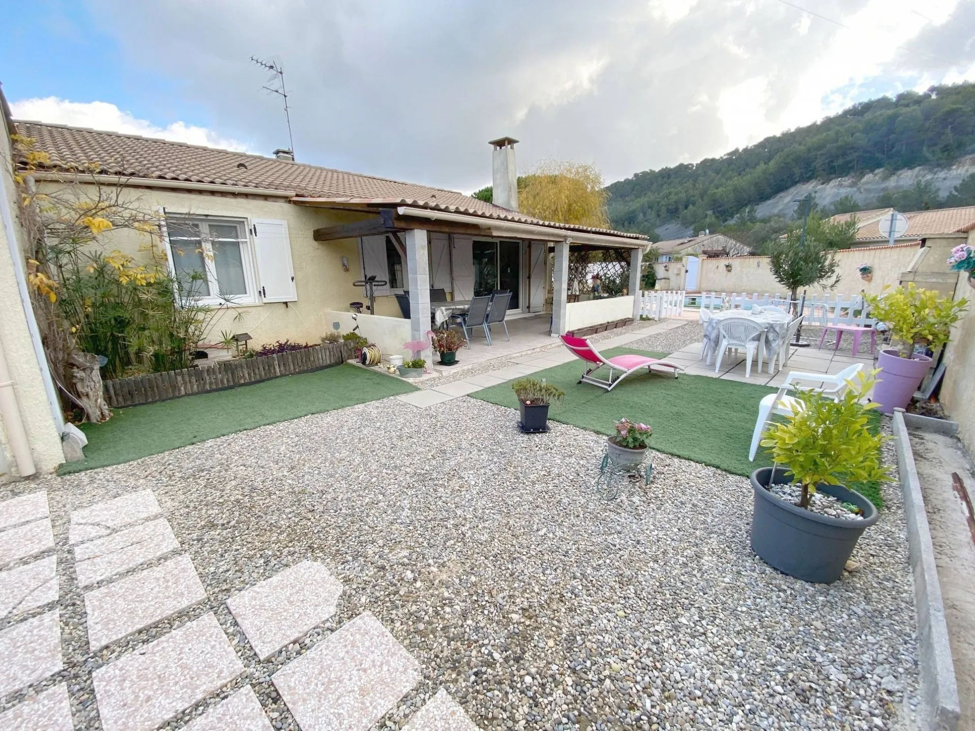 a vendre maison de plain-pied roquefort la bédoule