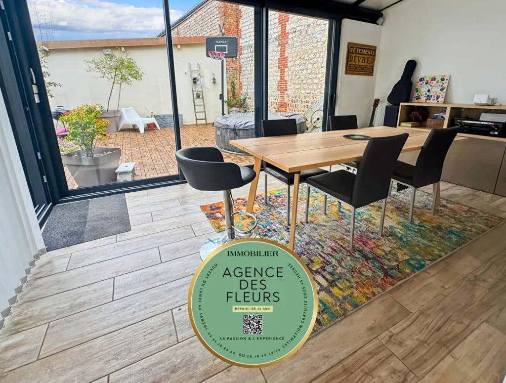 A acheter maison - 5 pièces de 108 m2 édifiée sur 359 m² de terrain clos arboré sur la commune de CLEON 76410