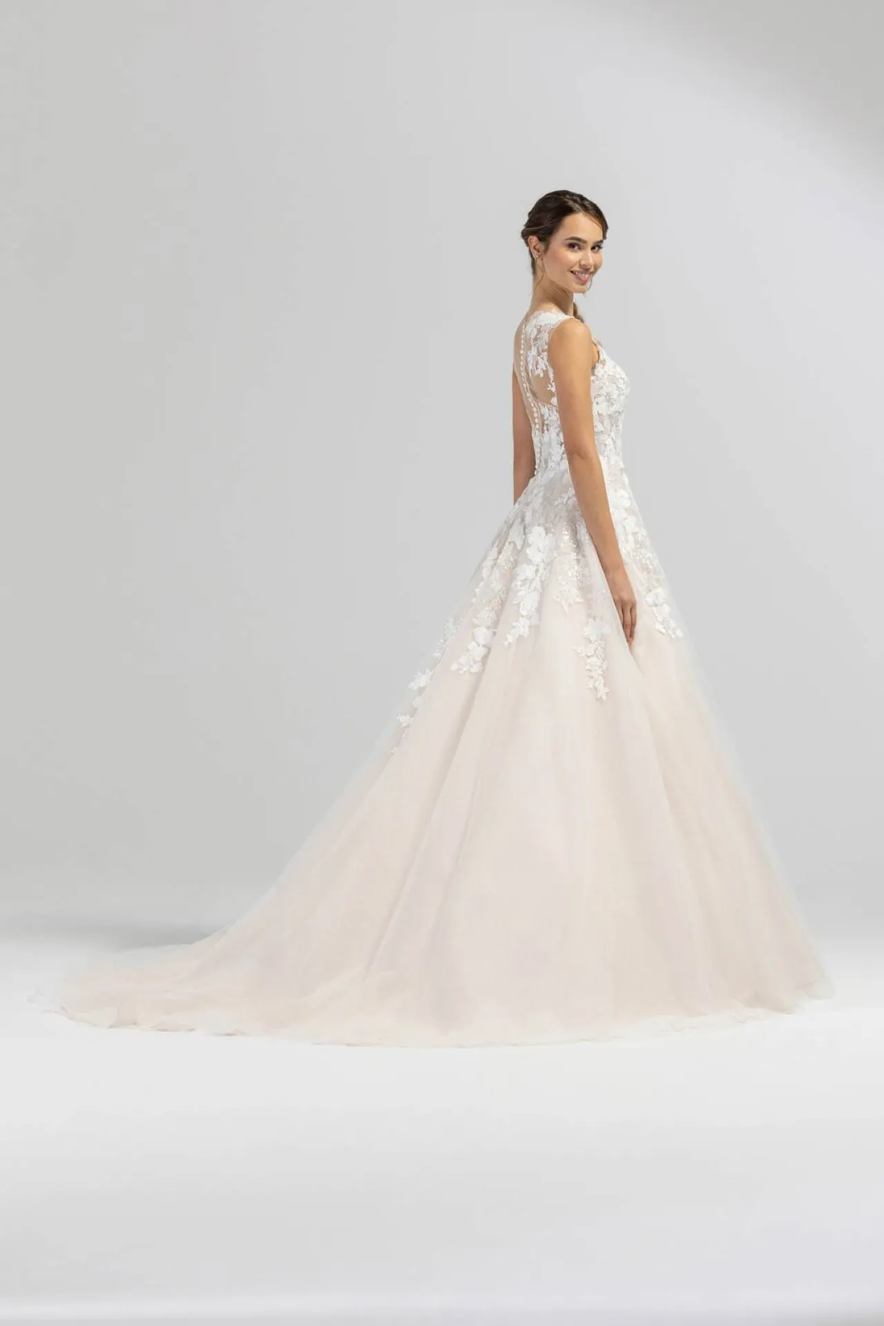 robe de mariée trapèze à Marseille