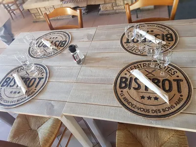 Restaurant Pizzeria spécialiste de la cuisine locale Cailles L'entre Potes