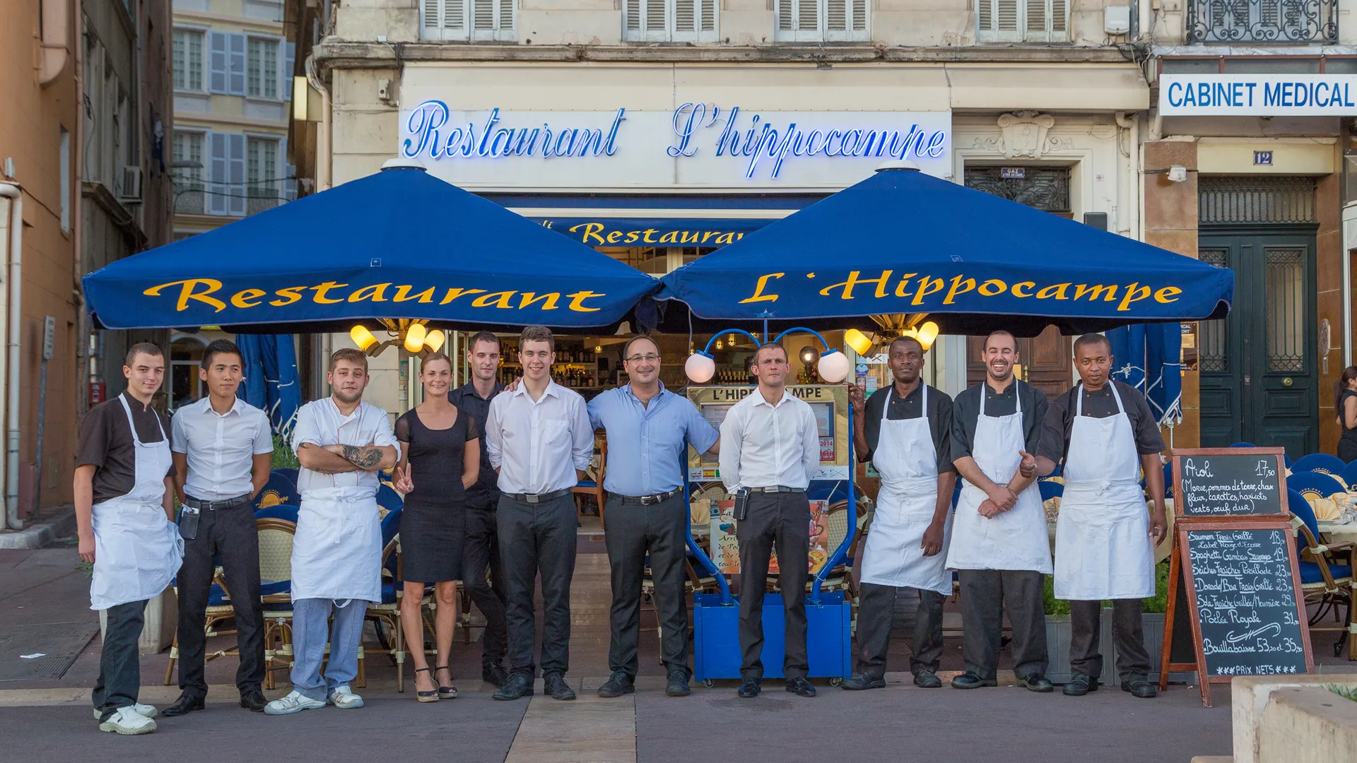 Restaurant de poissons et bouillabaisse et d'aïoli sur le Vieux Port de Marseille : OUVERT MIDI ET SOIR