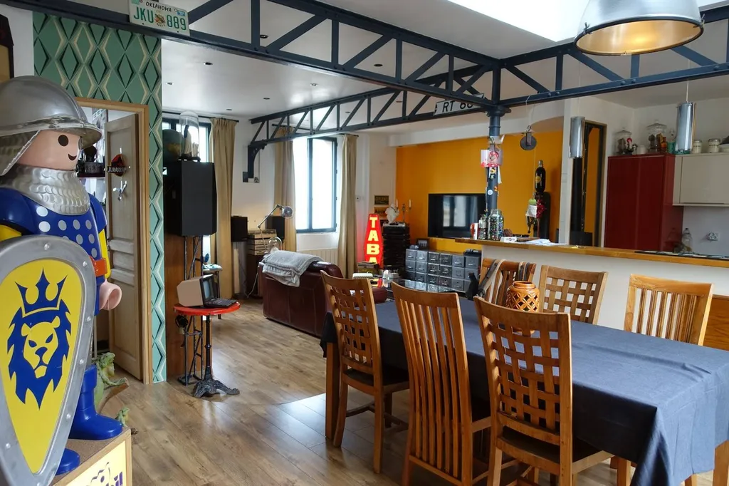 A vendre Dieppe centre-ville 76200, très bel appartement duplex / maison / loft, 4 chambres avec terrasse exposée sud, à 500 mètres de la mer.