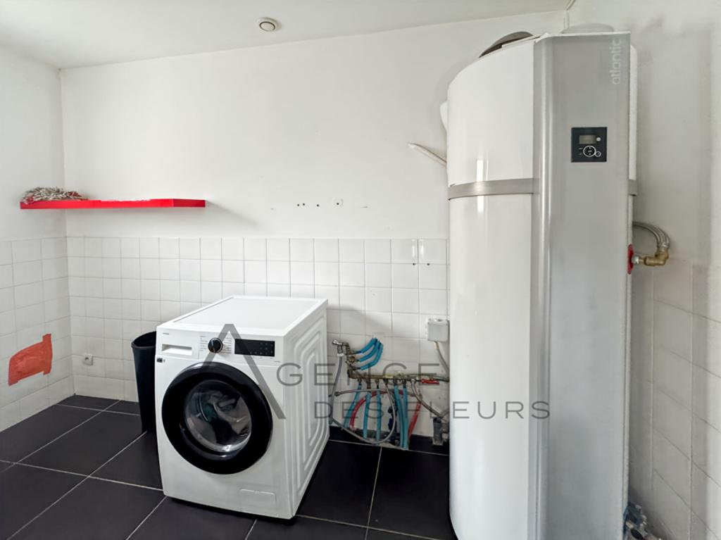 À vendre immeuble de rapport de 355m² situé à ELBEUF (76500)