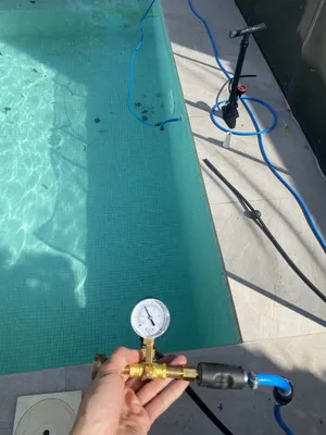 Recherche de la cause de la perte d'eau d'une piscine béton à Bourges dans le 18 par un professionnel spécialisé SABACA CENTRE VAL DE LOIRE