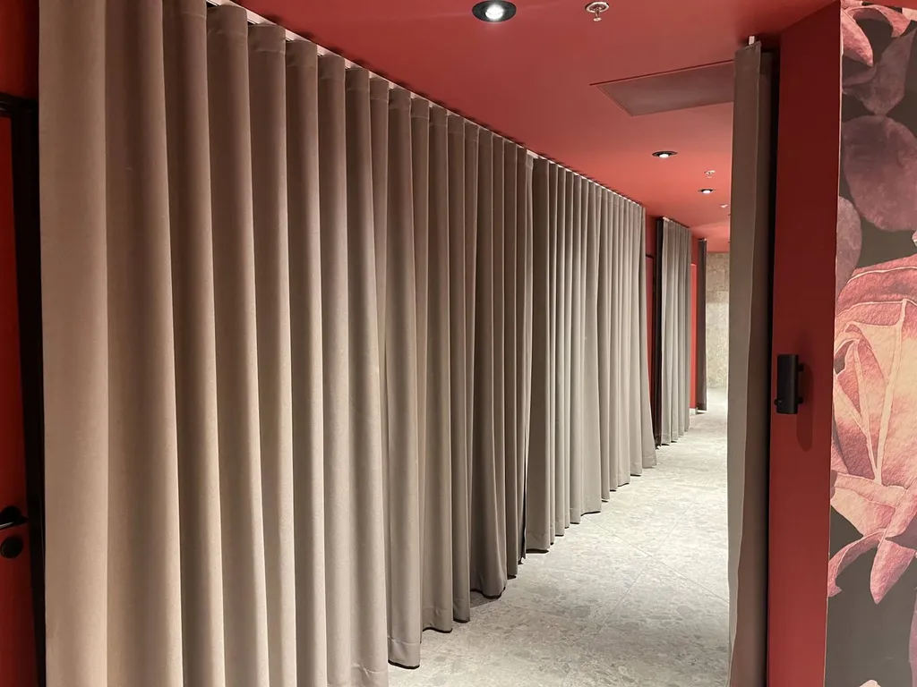 Rideaux sur mesure salle de sport john reed la part dieu