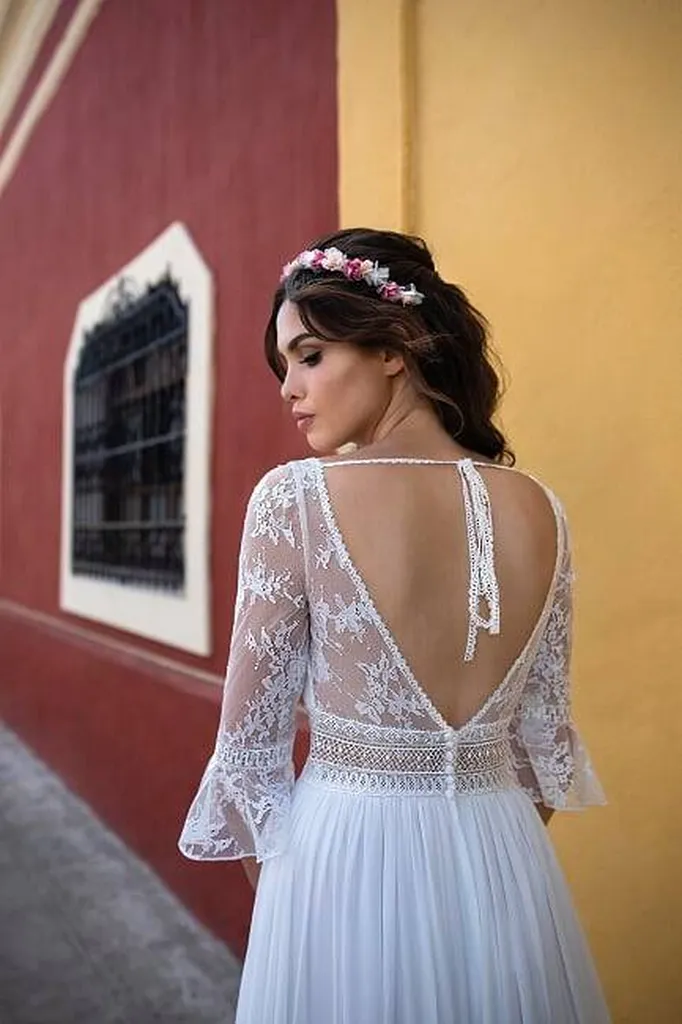 robe de mariée bohème dos nu manche en dentelle à Marseille 13001