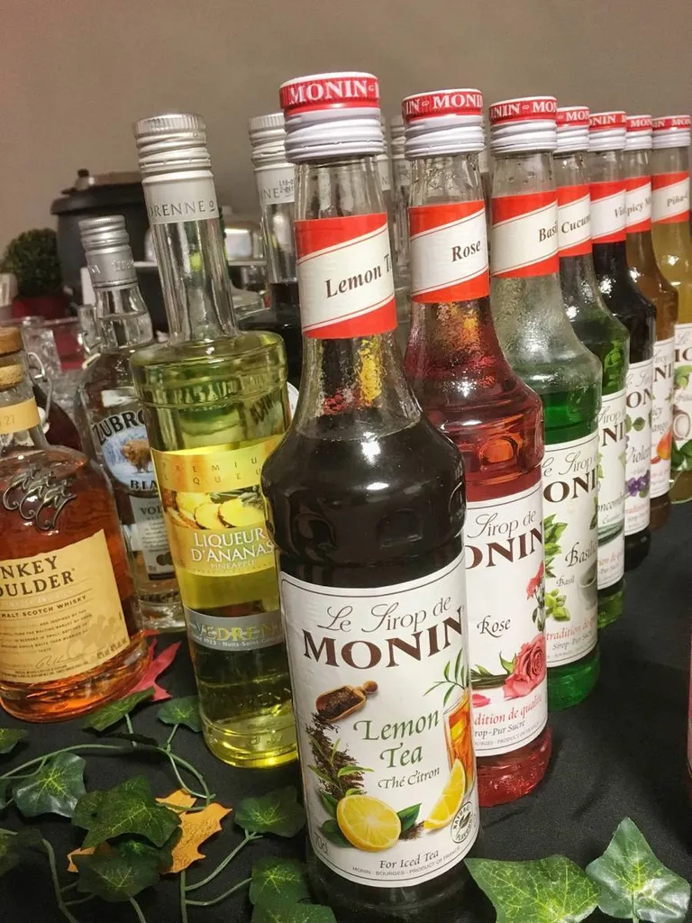 Atelier convivial et festif à Lyon pour entreprise autour de cours de cocktails