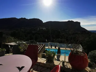A vendre maison familiale Cassis bénéficiant d'une vue mer et Cap Canaille