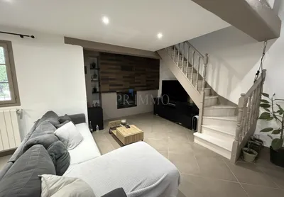 Splendide Villa de Plain-Pied de 135m² avec Mezzanine sur un Terrain Plat de 1 160 m² au Calme Absolu à Puget-sur-Argens