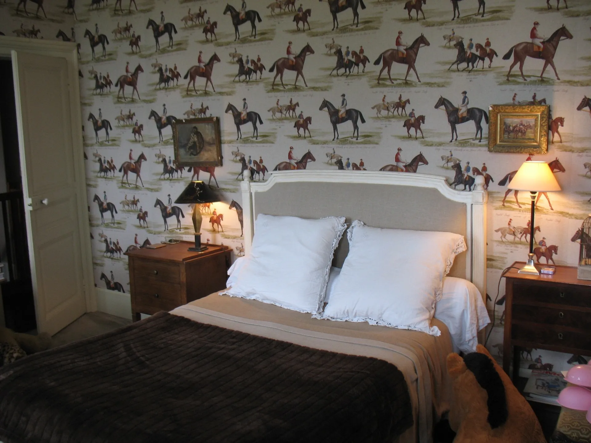 EN VENTE CHATEAU ET PROPRIETE PRES DE LYONS-LA-FORÊT