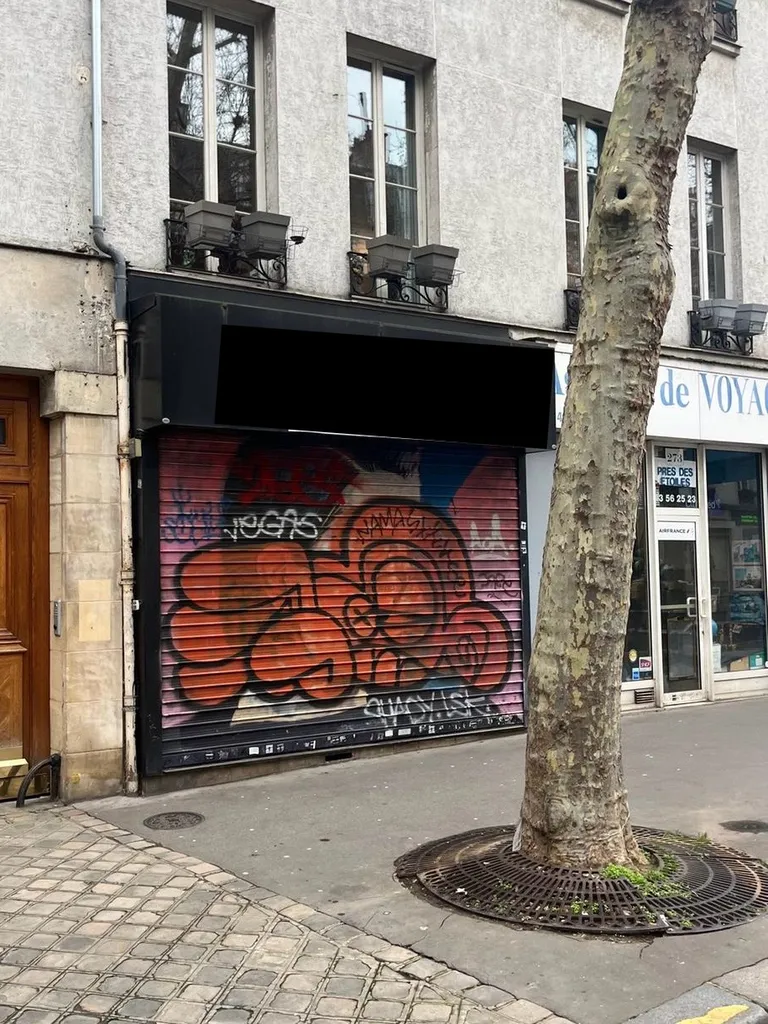 Vente - Boutique 50 m², Faidherbe-Chaligny, Rue du Faubourg Saint-Antoine 75011 PARIS