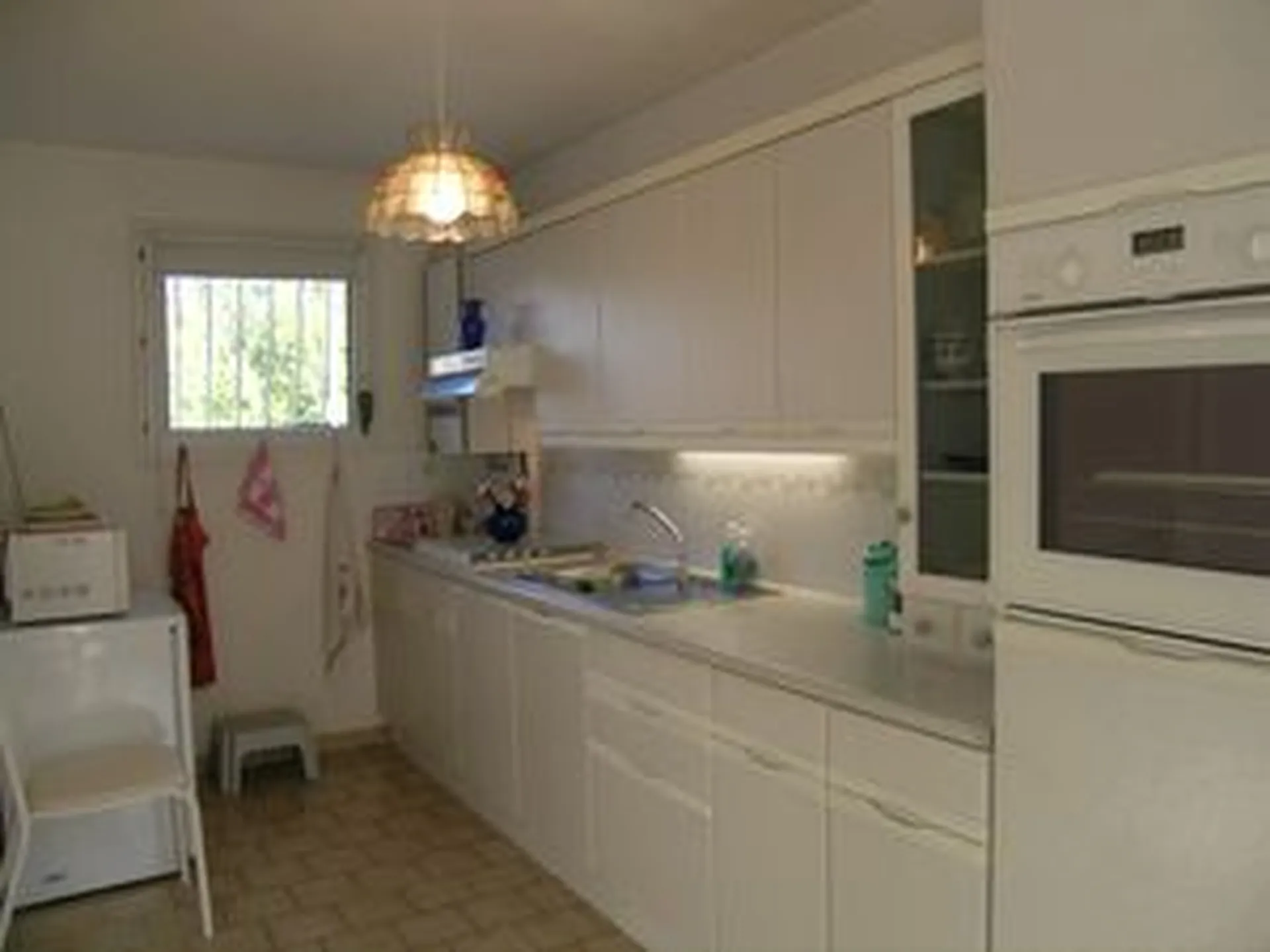 à vendre maison mitoyenne T3/4 Aubagne proche commodités avec grande terrasse   