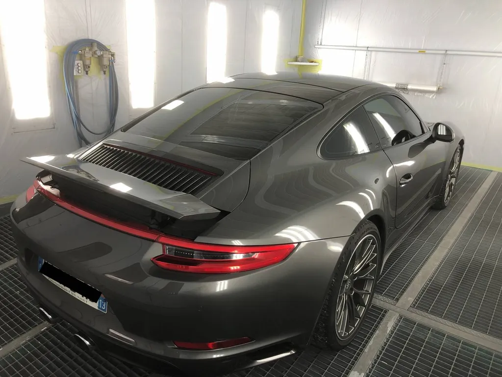 Réparation du Pare choc Arrière Porsche 991 Carrera 4S  à Carnoux en provence