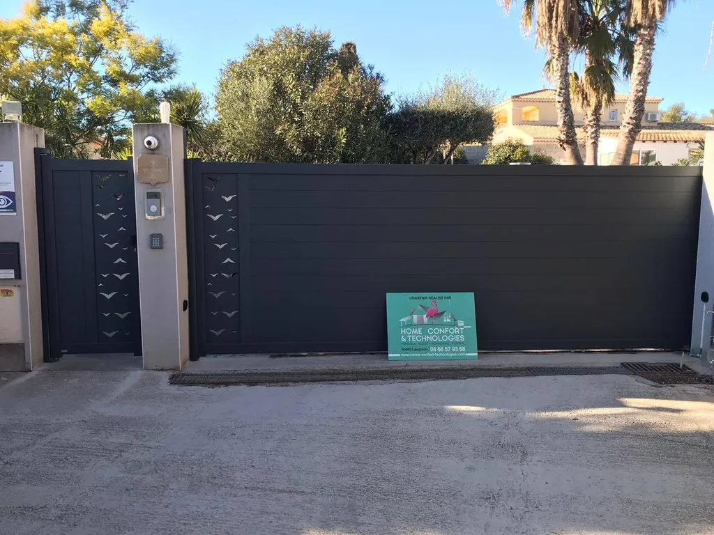 Installation d'un portail coulissant et d'un portillon près de Mèze à Balaruc dans l'Hérault