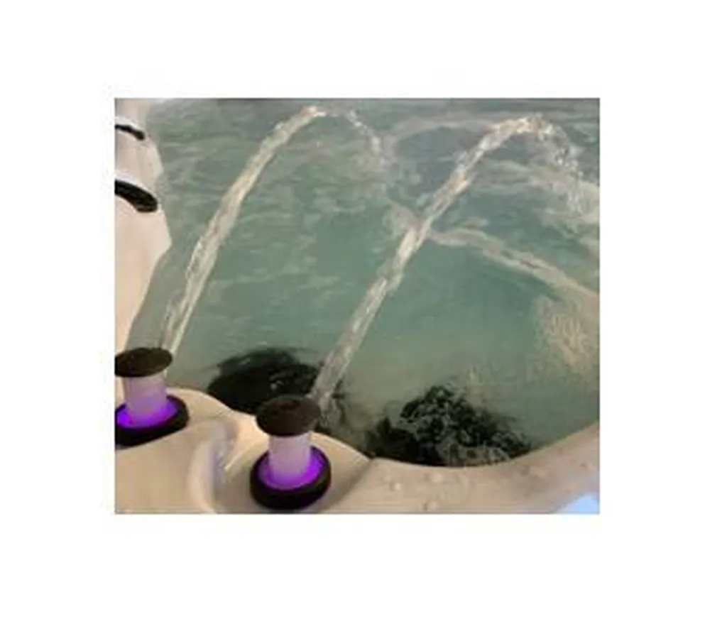 Maple Spa Trois-Rivières, 7 places, relaxation et confort partagés avec toute la famille. - MCR Piscines et Spas - Vestric et Candiac