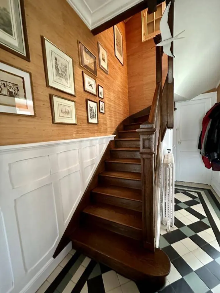 A vendre maison bourgeoise avec jardin sur la commune de ST AUBIN LES ELBEUF 76410