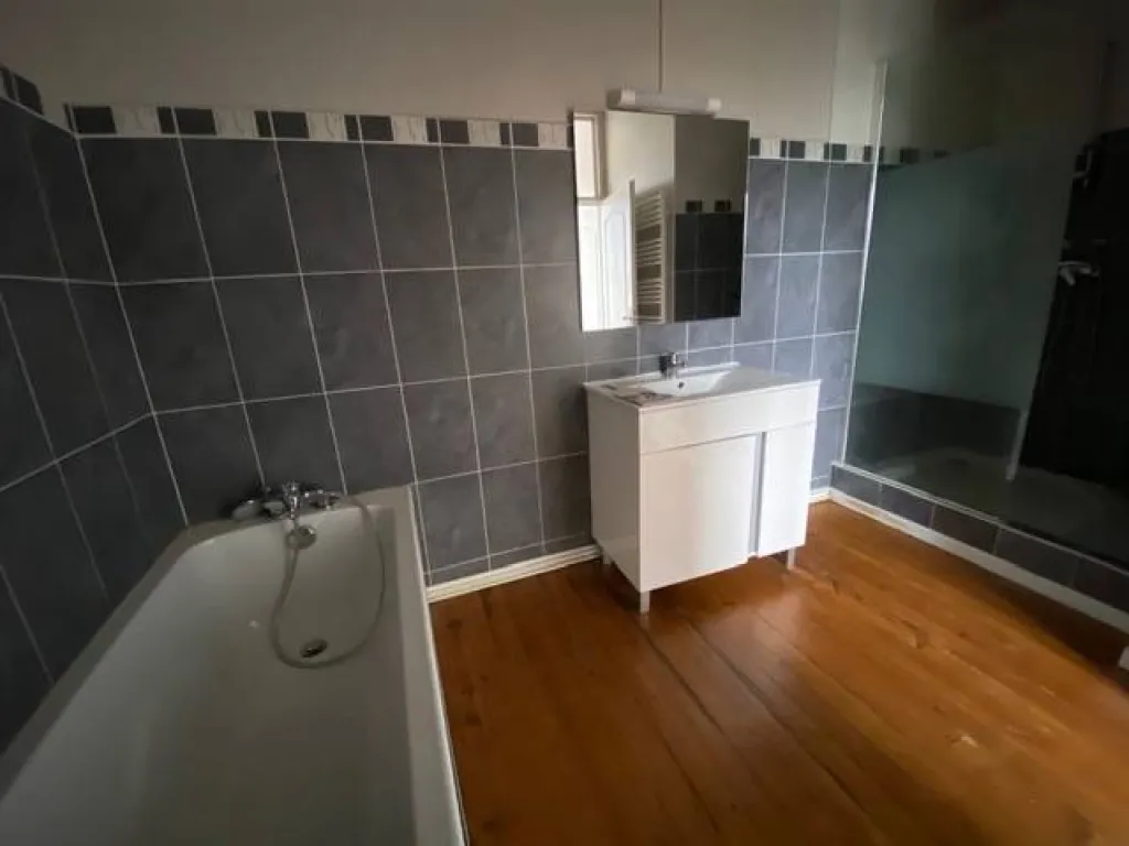 A acheter maison bourgeoise entièrement rénové de 130m² sur 350m² de terrain sur la commune de SAINT AUBIN LES ELBEUF 76410