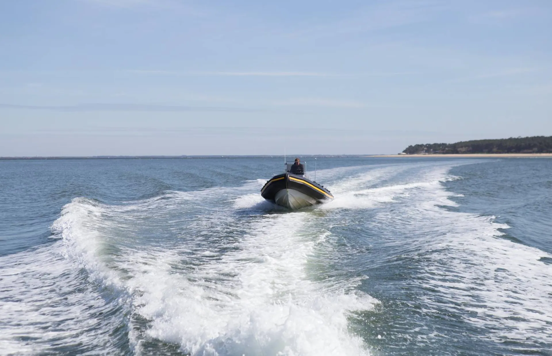 Location de bateau avec skipper pour une balade fun sur le bassin d'Arcachon 