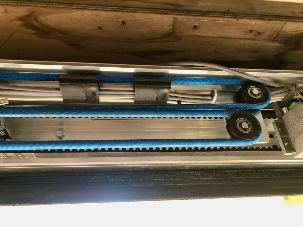 Dépannage en urgence d'une porte automatique coulissante saint Férreol Marseille 13