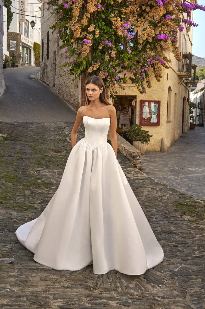 Robe de mariée satin chic Marseille