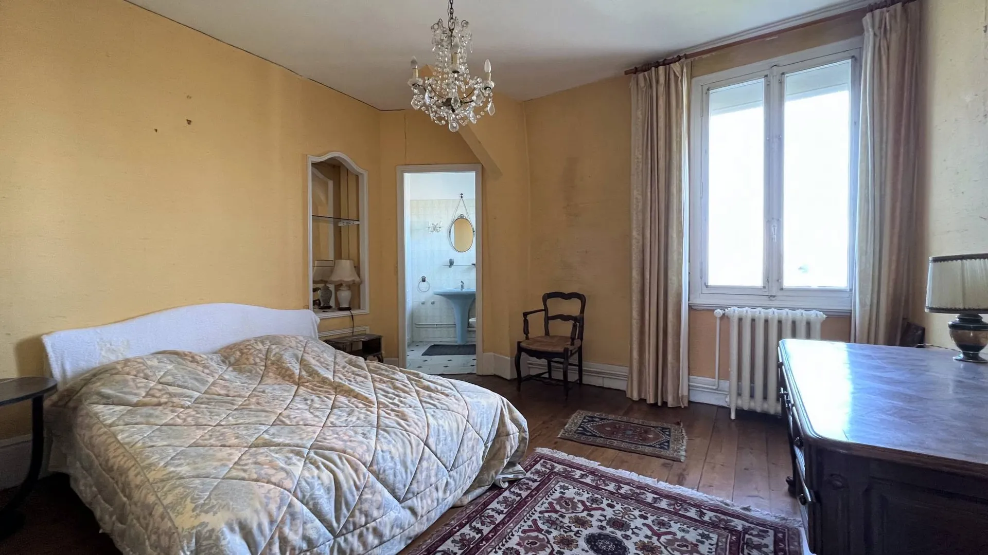 VENDU A Saisir Demeure Bourgeoise au coeur du Tréport