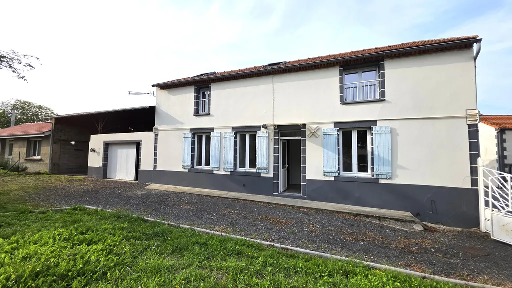 Acheter une maison de village à rénover ou entièrement rénovée à Surat