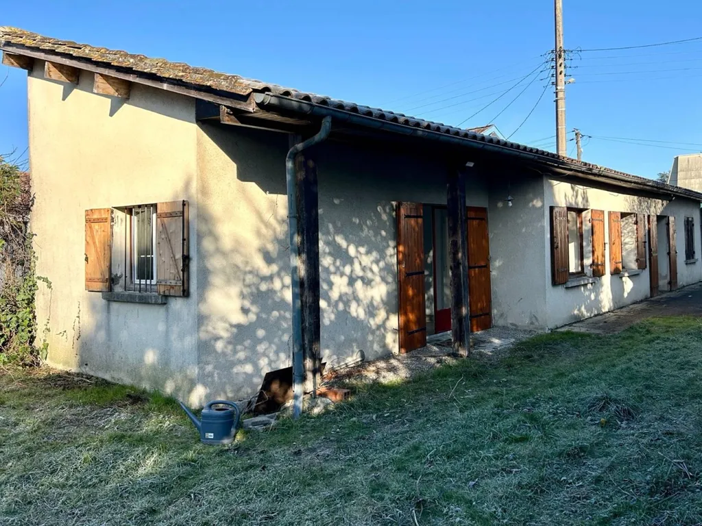 ACHETER UNE  MAISON EN PLEIN CENTRE DE CENON 67 M2 DE PLAIND-PIED DE TYPE 3 SUR TERRAIN ARBORÉ DE 410M2 A RENOVER
