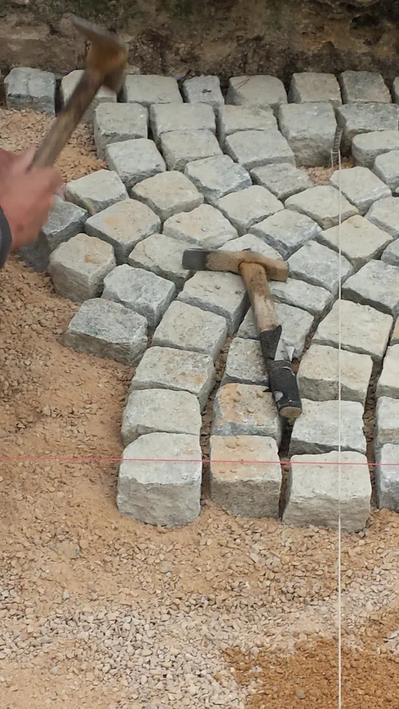 comment posé du pavé en queue de paon