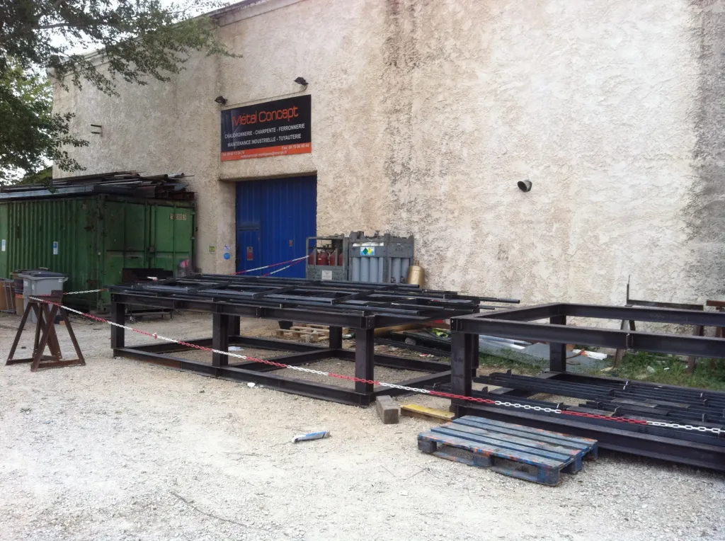 FABRICATION ET POSE CHASSIS INDUSTRIEL SUIVANT NORME SUPPORTAGE A VITROLLES GARDANNE 13