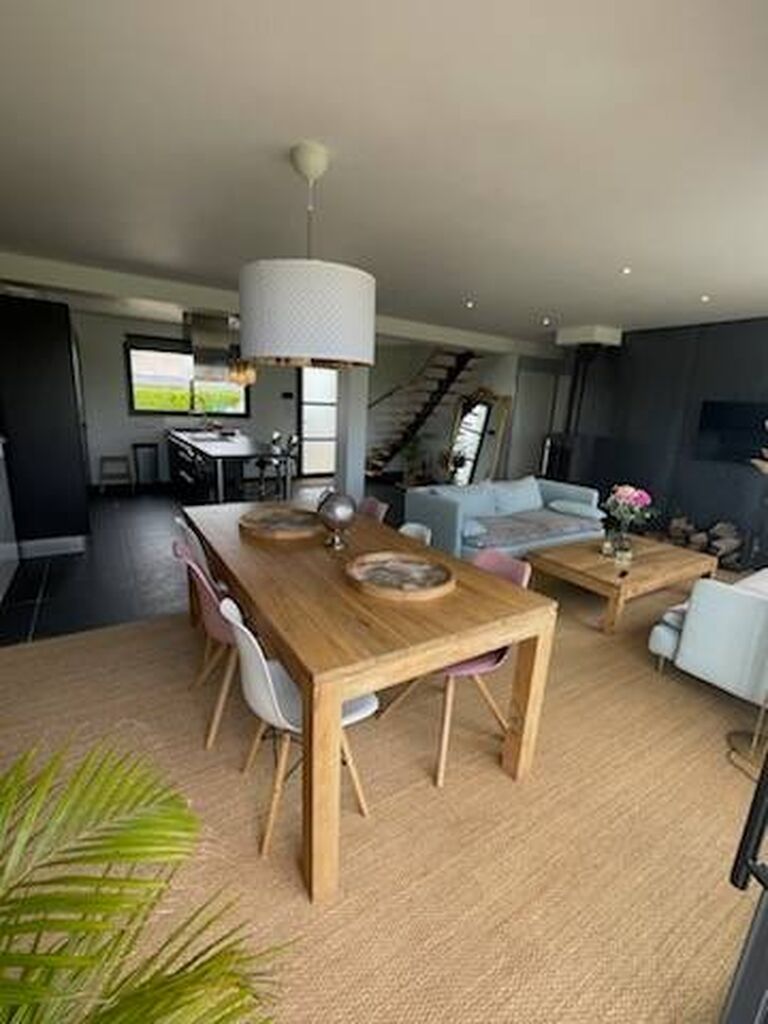 MAISON CONTEMPORAINE A LA CAMPAGNE PROCHE DE LA MER