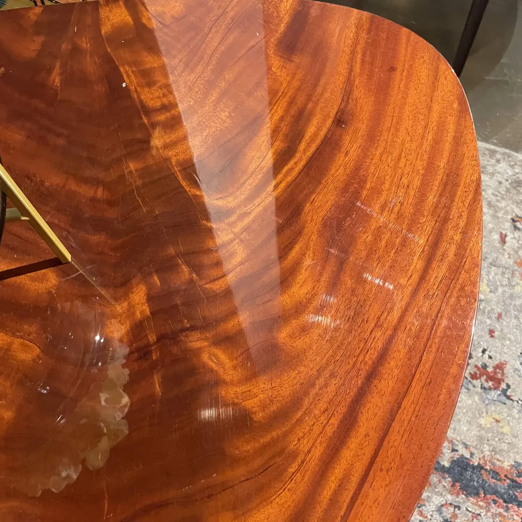 Bout de canapé en bois