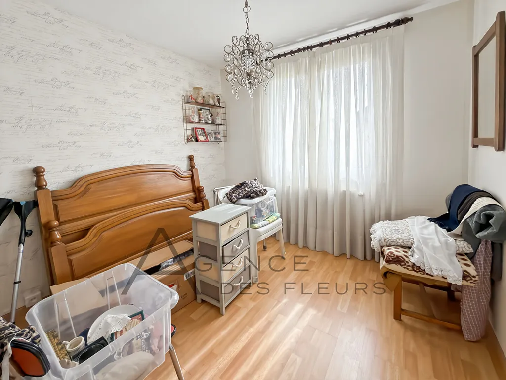 À vendre maison d'environ 70 m² sur un terrain de 645 m² située à OISSEL 76350