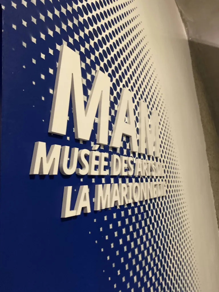 IMPRIMEUR NUMÉRIQUE TOUS SUPPORTS ET TOUS FORMATS A LYON ET VILLEFRANCHE SUR SAÔNE