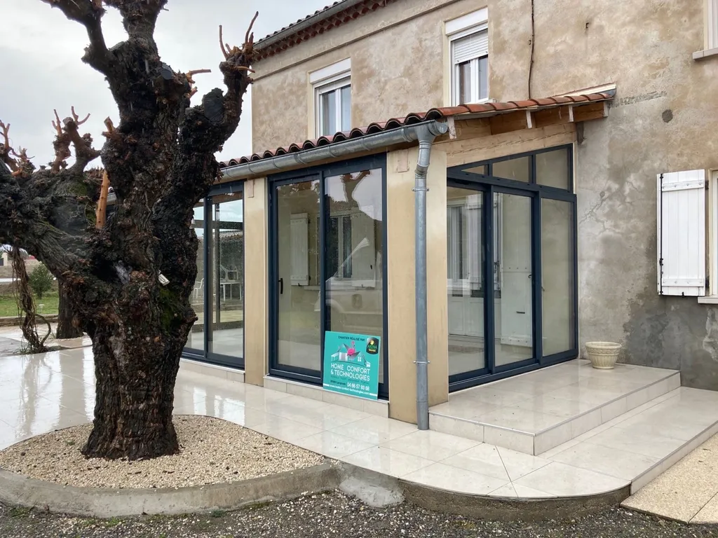 Installation d'une fermeture de terrasse proche d'Ales dans le Gard 