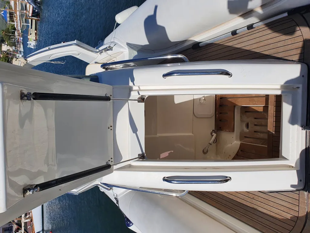 King 820 en vente d'occasion dans le Var à Bandol