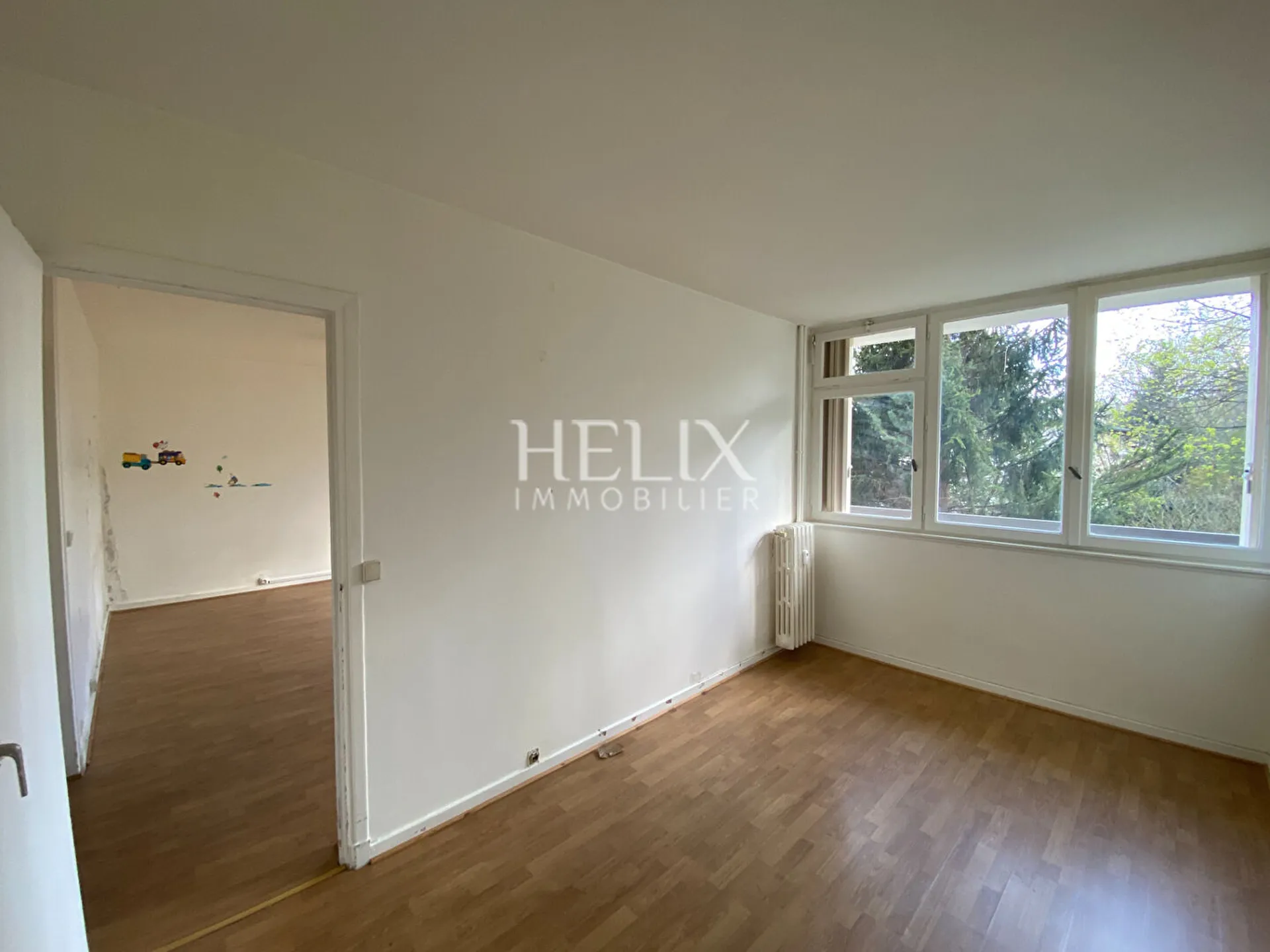 Le Pecq rive gauche - appartement 3 pièces lumineux dans une résidence familiale récemment ravalée 