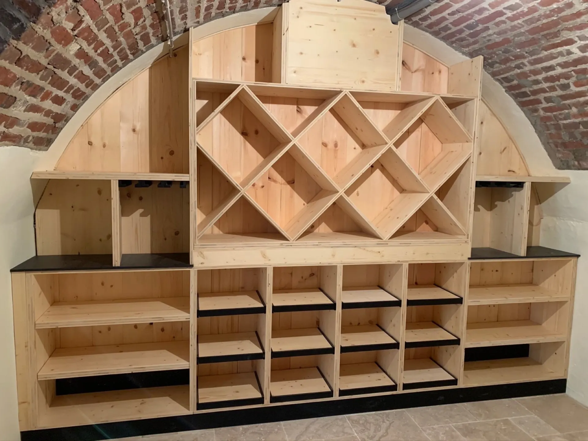  Notre sélection de cave à vin en bois à Arcachon et bordeaux