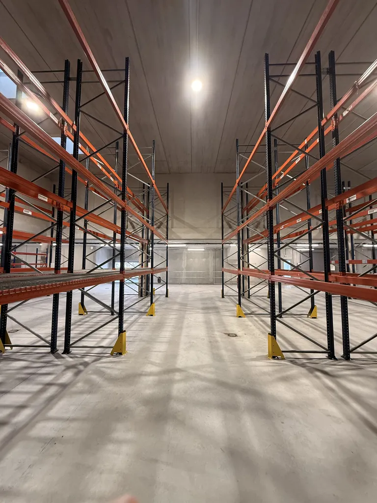 Découvrez les nouvelles tendances de la logistique urbaine et du stockage pour optimiser vos livraisons autour de Montpellier.