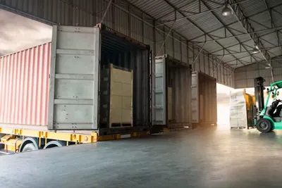 Entrepot sous douane et prestation crossdocking à Chassieu près de Lyon 