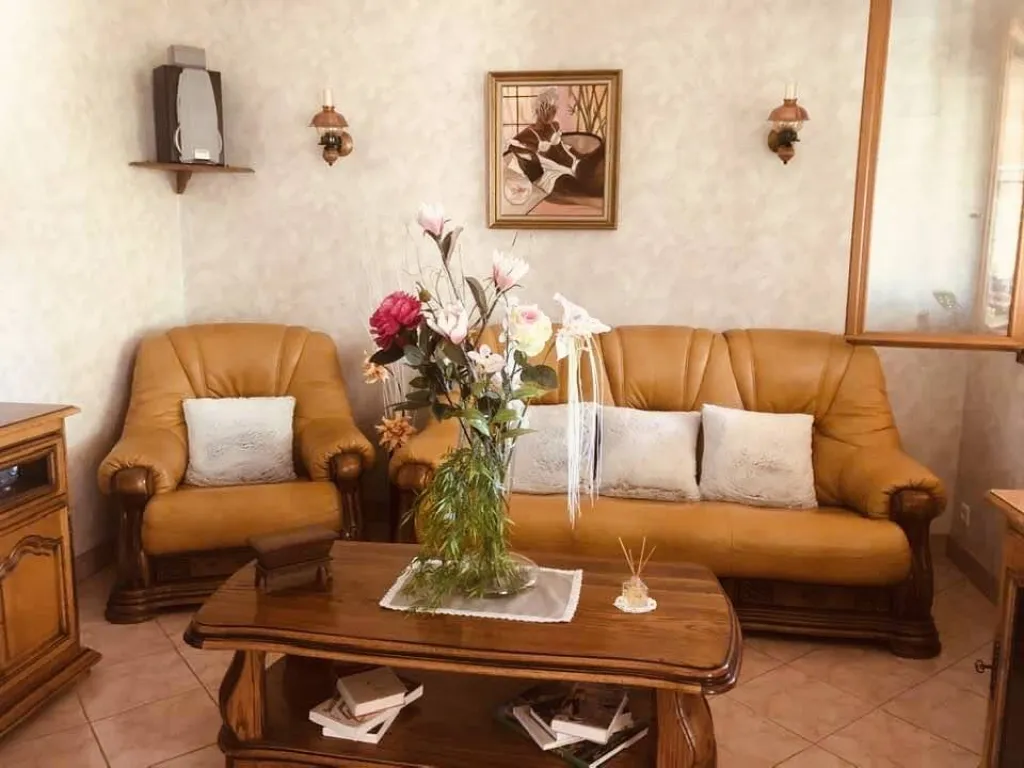 A acheter, SUPERBE plain-pied de 110m² avec sous sol sur un terrain de 600m² sur la commune de Caudebec les elbeuf 76320