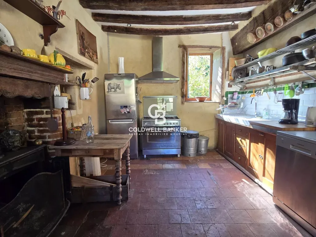 maison de campagne avec des éléments authentiques à vendre en sarthe 